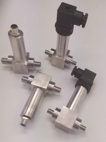 Wet - Wet Differential Pressure Transducer
